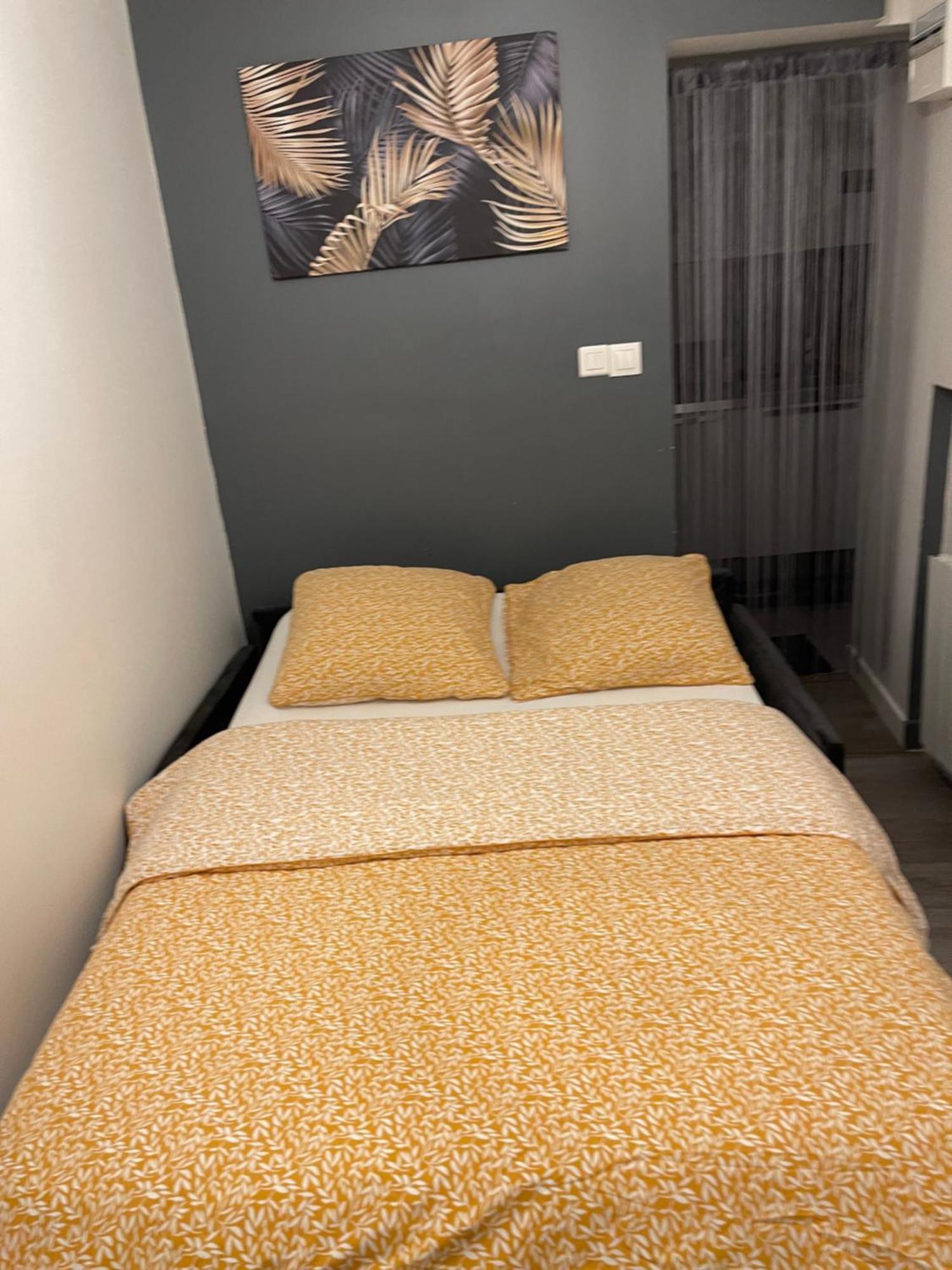 Studio Entierement Equipe A 10 Min De La Defense Suresnes Extérieur photo
